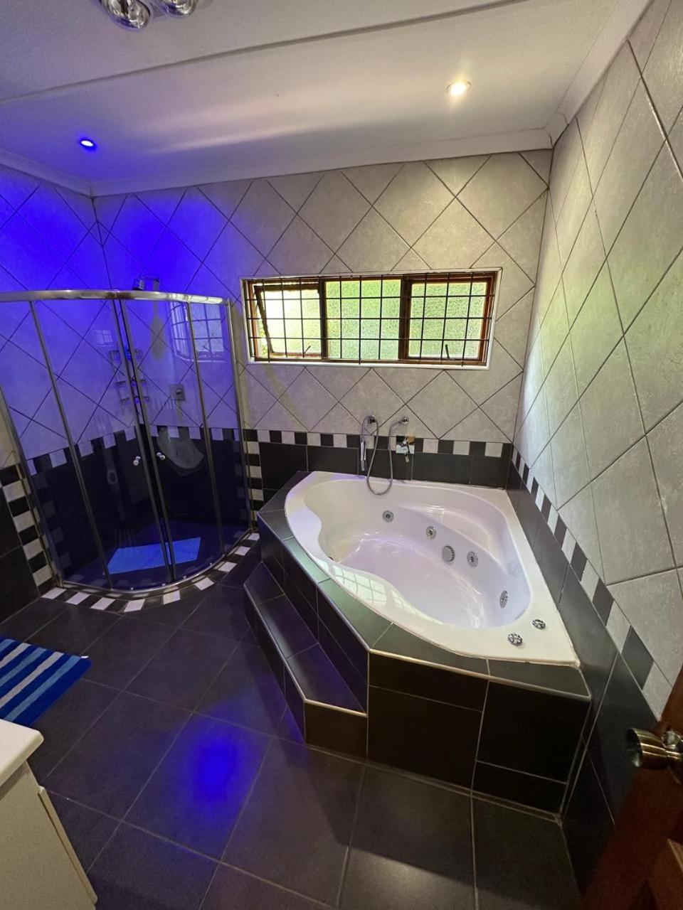 K-Lodge Pietermaritzburg Bagian luar foto